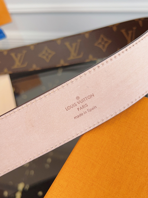 ルイヴィトンベルト素材ディテール